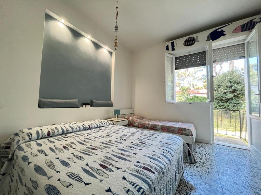 Pineta Apartament ティレニア エクステリア 写真