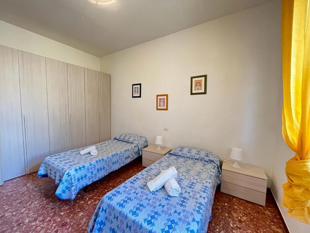 Pineta Apartament ティレニア エクステリア 写真