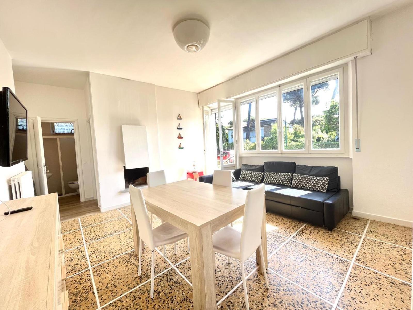 Pineta Apartament ティレニア エクステリア 写真