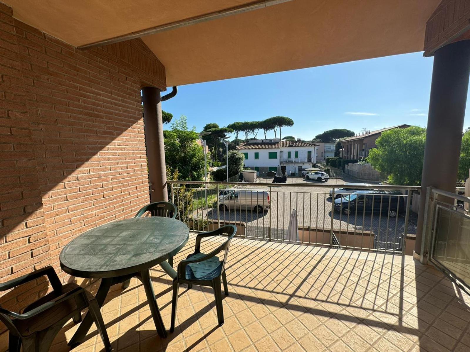 Pineta Apartament ティレニア エクステリア 写真