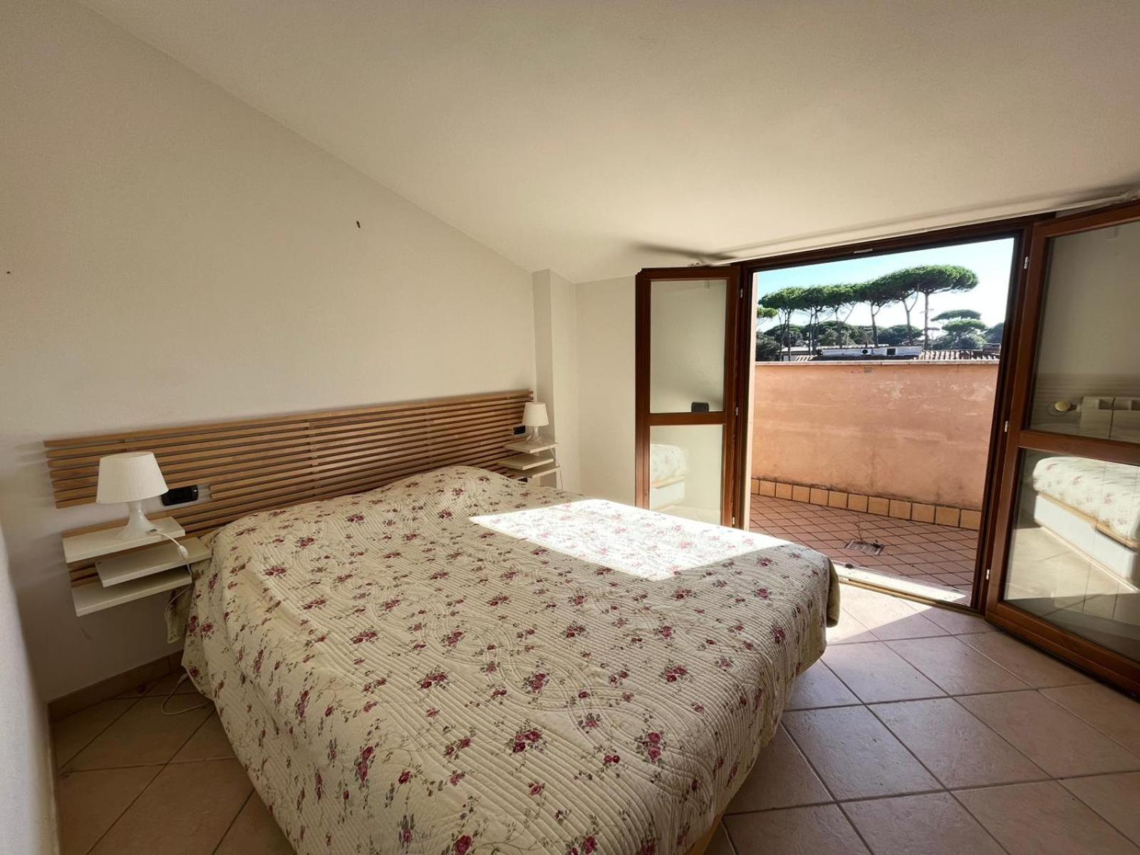 Pineta Apartament ティレニア エクステリア 写真