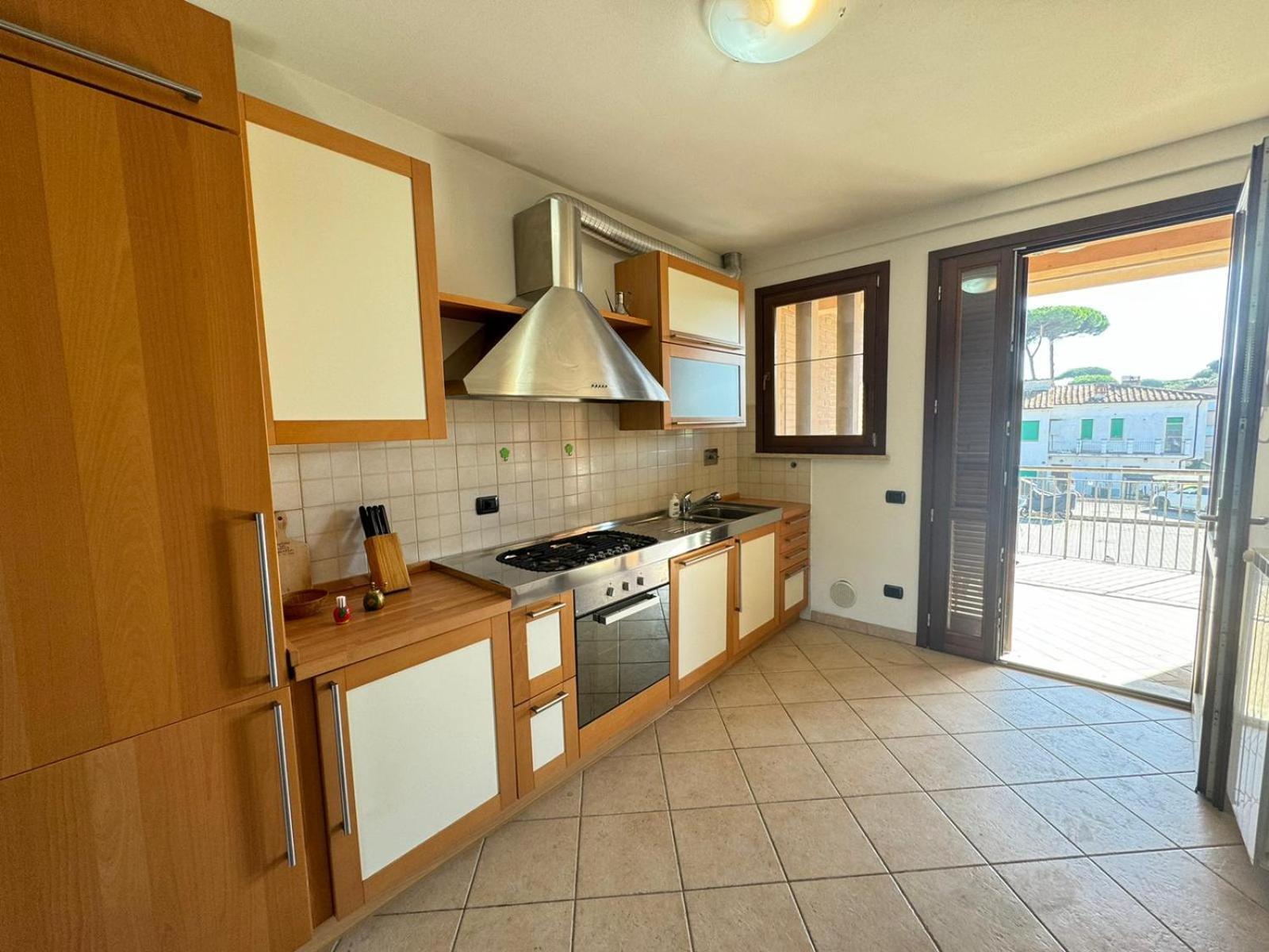 Pineta Apartament ティレニア エクステリア 写真